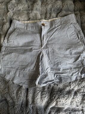 Old Navy Navy & White Seersucker Stripe Shorts